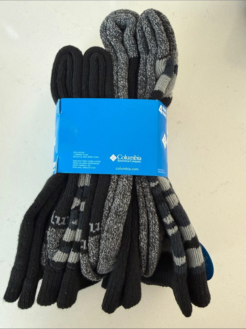 Columbia Men’s Crew Socks - Black & Gray (4 Pack)